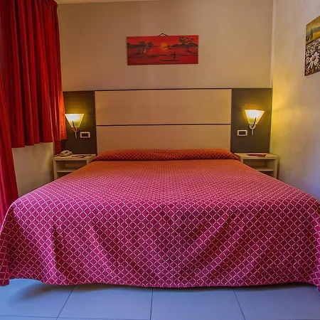 Della Posta Hotel 4*
